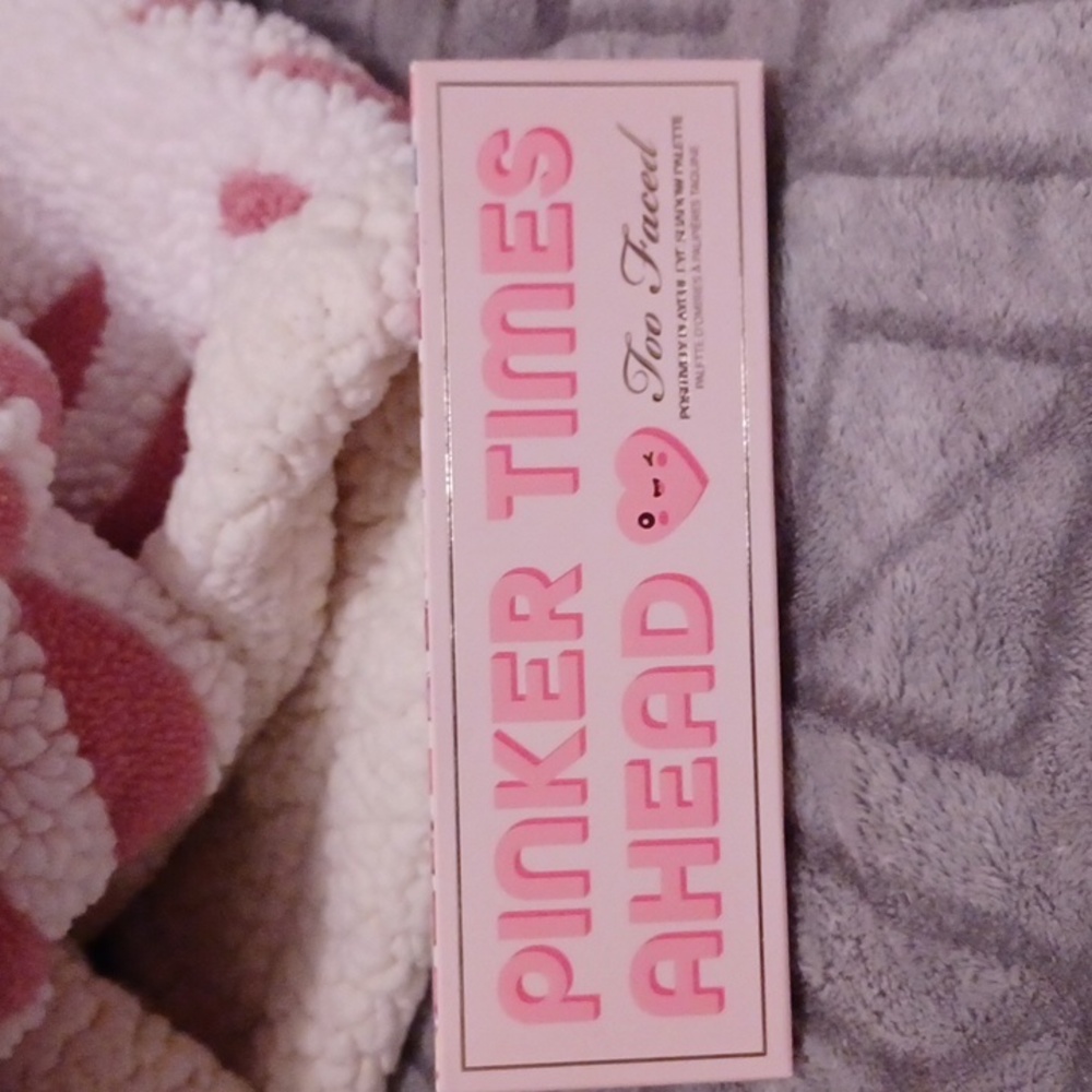 Too faced pinker times ahead eyeshadow palette candy scented